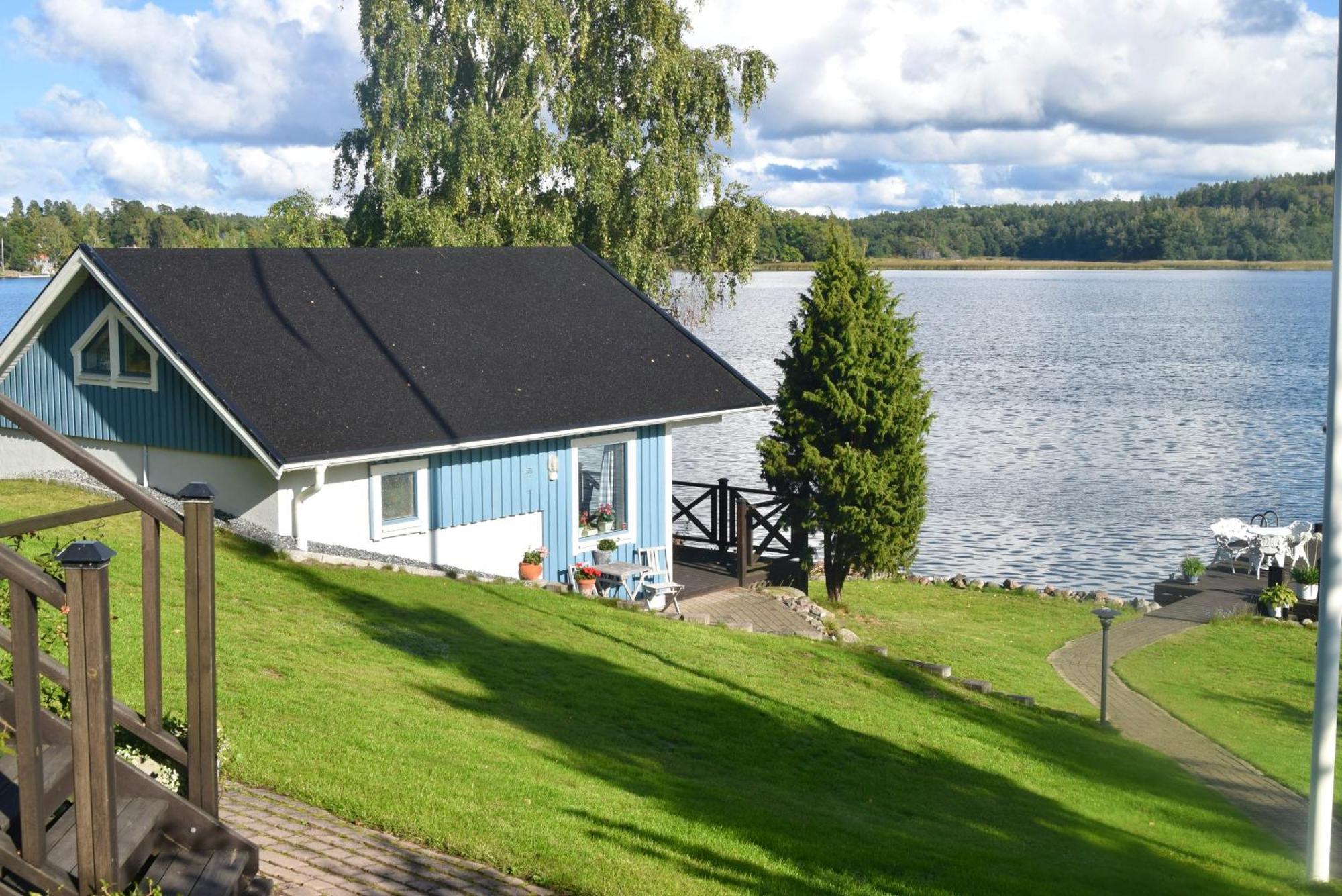 Sjoestuga/Gaesthus I Skaergarden. Окерсберга Экстерьер фото